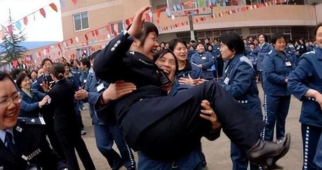 女子監(jiān)獄男獄警，最新章節(jié)探秘與領(lǐng)域地位深度剖析