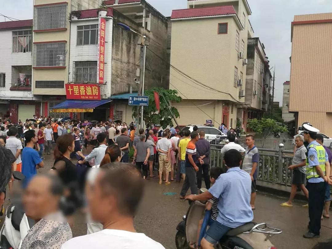 化州郎庭發(fā)生嚴(yán)重沖突事件，最新消息披露，震驚全城！